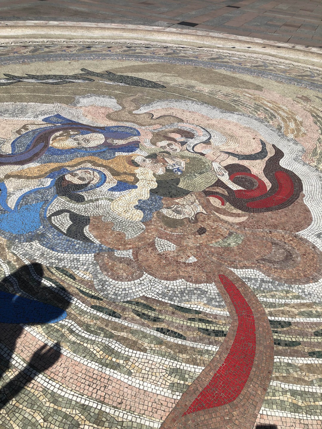 Очень понравилась экскурсия, рекомендую как первое знакомство с Батуми. На все вопросы, которые у меня возникли