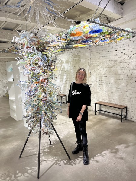 Огромное спасибо нашему экскурсоводу Василию! Невероятно интересная, живая, яркая экскурсия! Сама стеклодувная студия - это просто