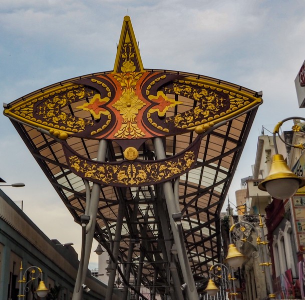 Центральный рынок Пасар Сени