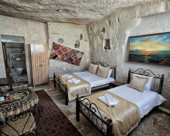 Фото отзыва 2: авторский тур "Каппадокия: экскурсия с гидом-историком по долинам и подземному городу и гончарный мастер-класс"