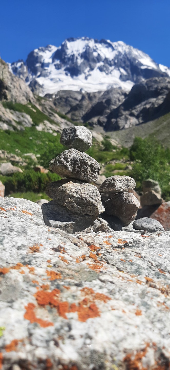 Прекрасная экскурсия, замечательное место силы Уллу тау, красота непередаваемая словами♥️. Понравилось абсолютно всё, наш замечательный гид