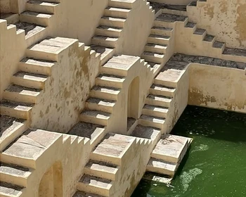 Джайпур: форт Амбер, колодец Панна Мина Кунд, дворцы, храм Бирла Мандир