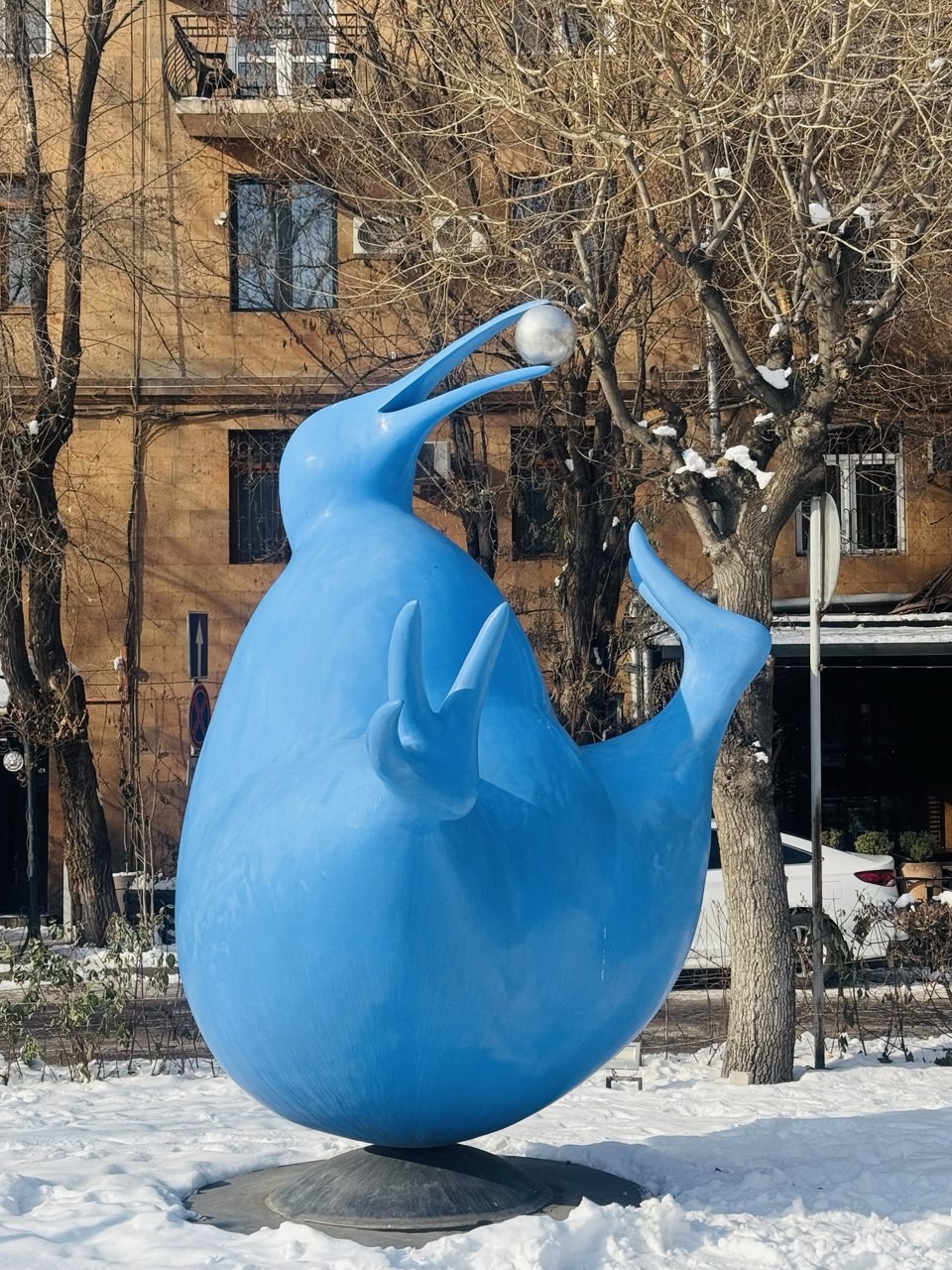 Хотим поблагодарить Алину за прекрасную, содержательную и легкую экскурсию, проведенную по историческому центру Еревана. Алина отличный