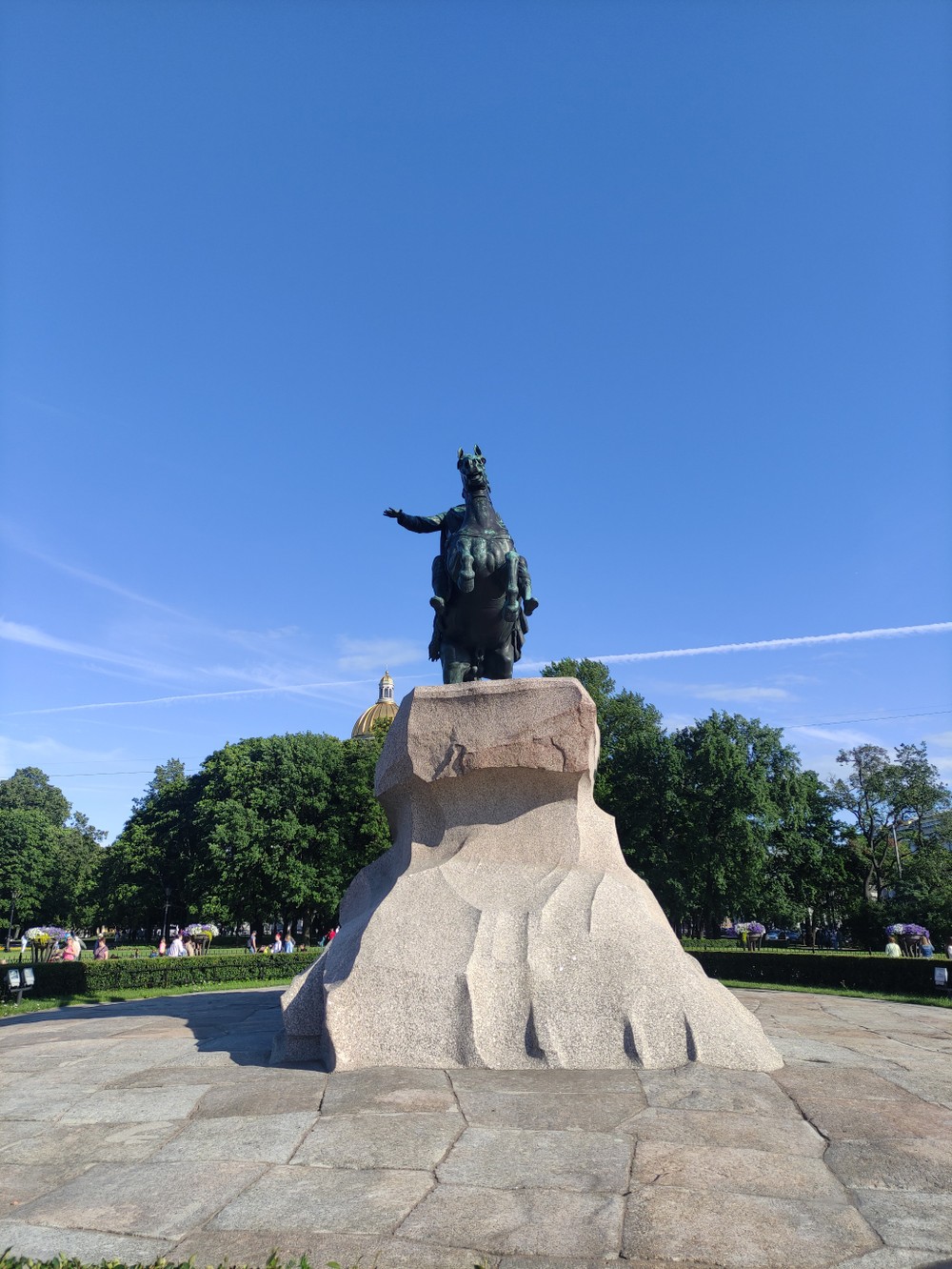 Мятежные площади. От Елизаветы до Ельцина (9/11)