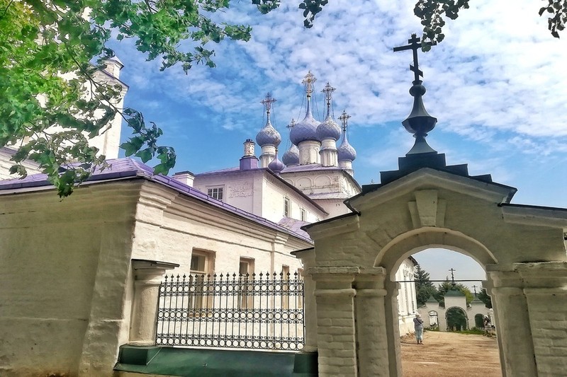 Автобусный тур из Москвы по Золотому кольцу с дегустацией и мастер-классом