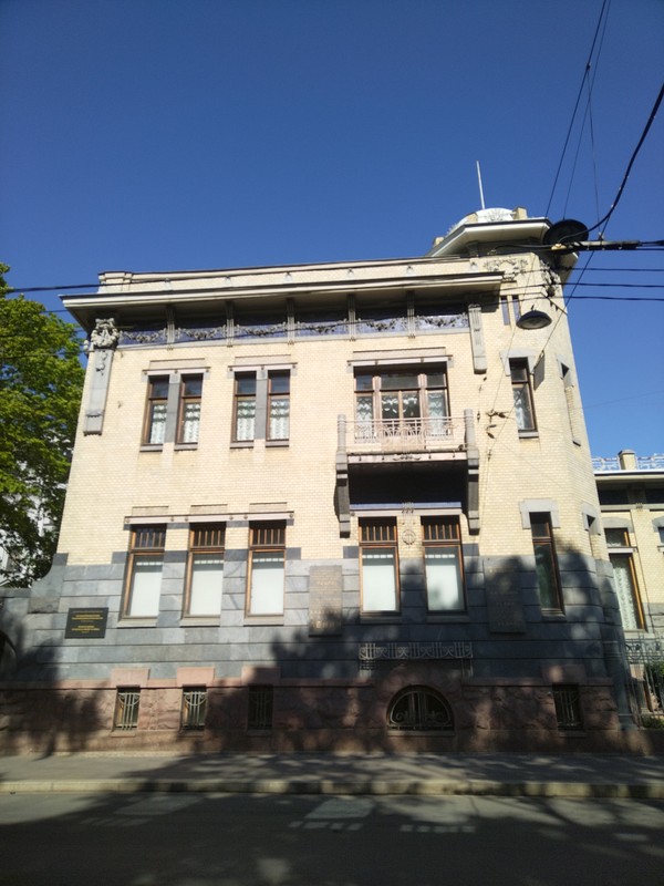 Балет, барон и революция: экскурсия по особняку Кшесинской
