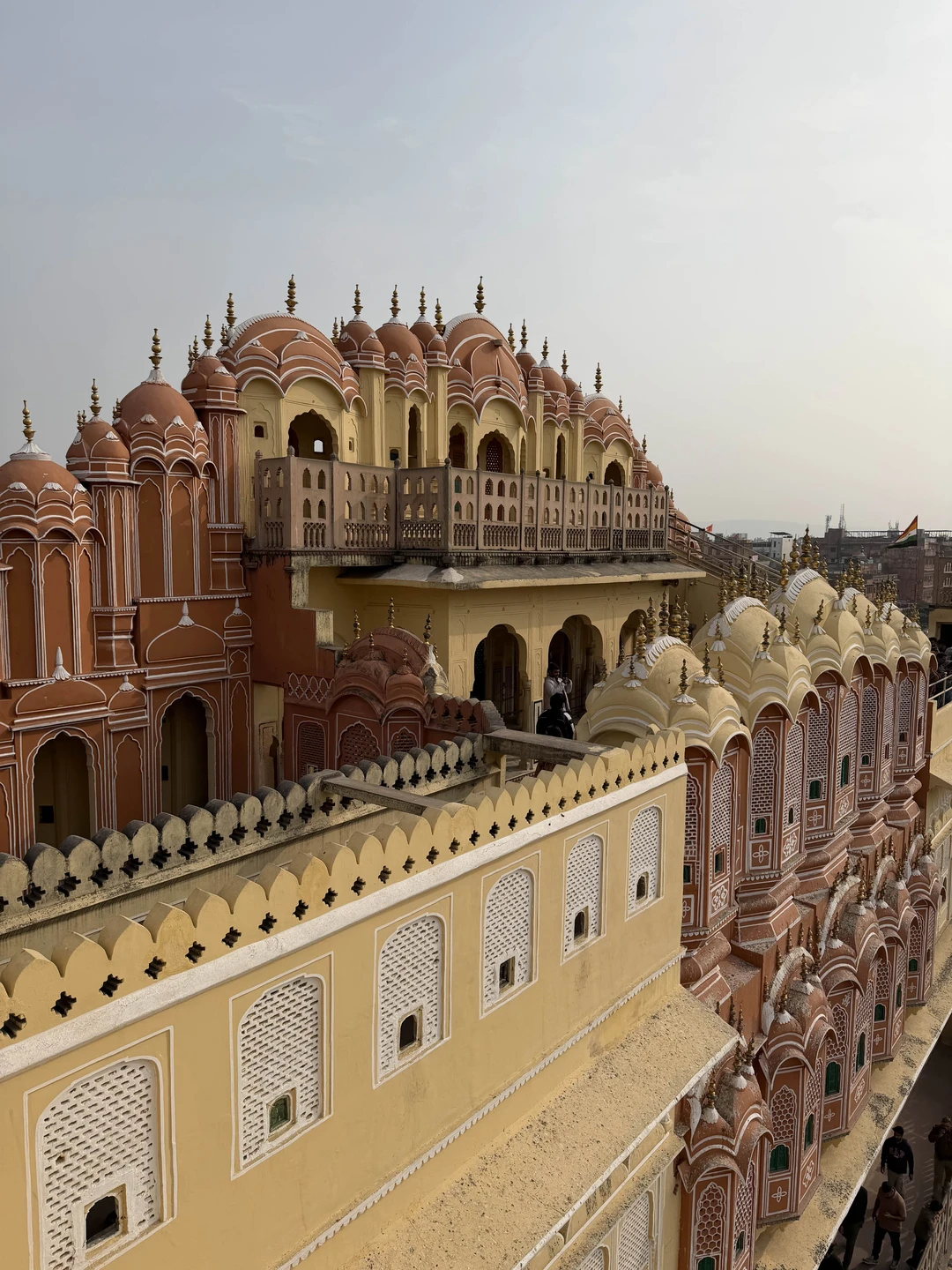 30 ноября 2025 посетили город Джайпур, экскурсию бронировали на Tripster, под названием «Из Дели — в «розовый город» Джайпур!»