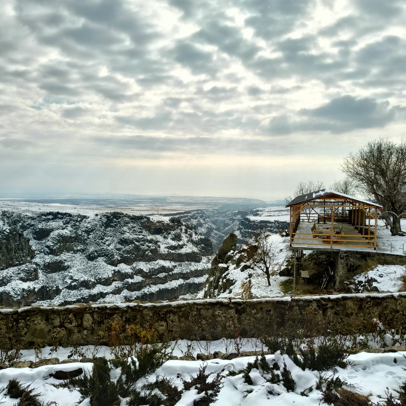 Трансфер из аэропорта в Ереван (или наоборот) с заездом в Эчмиадзин (Анастасия)