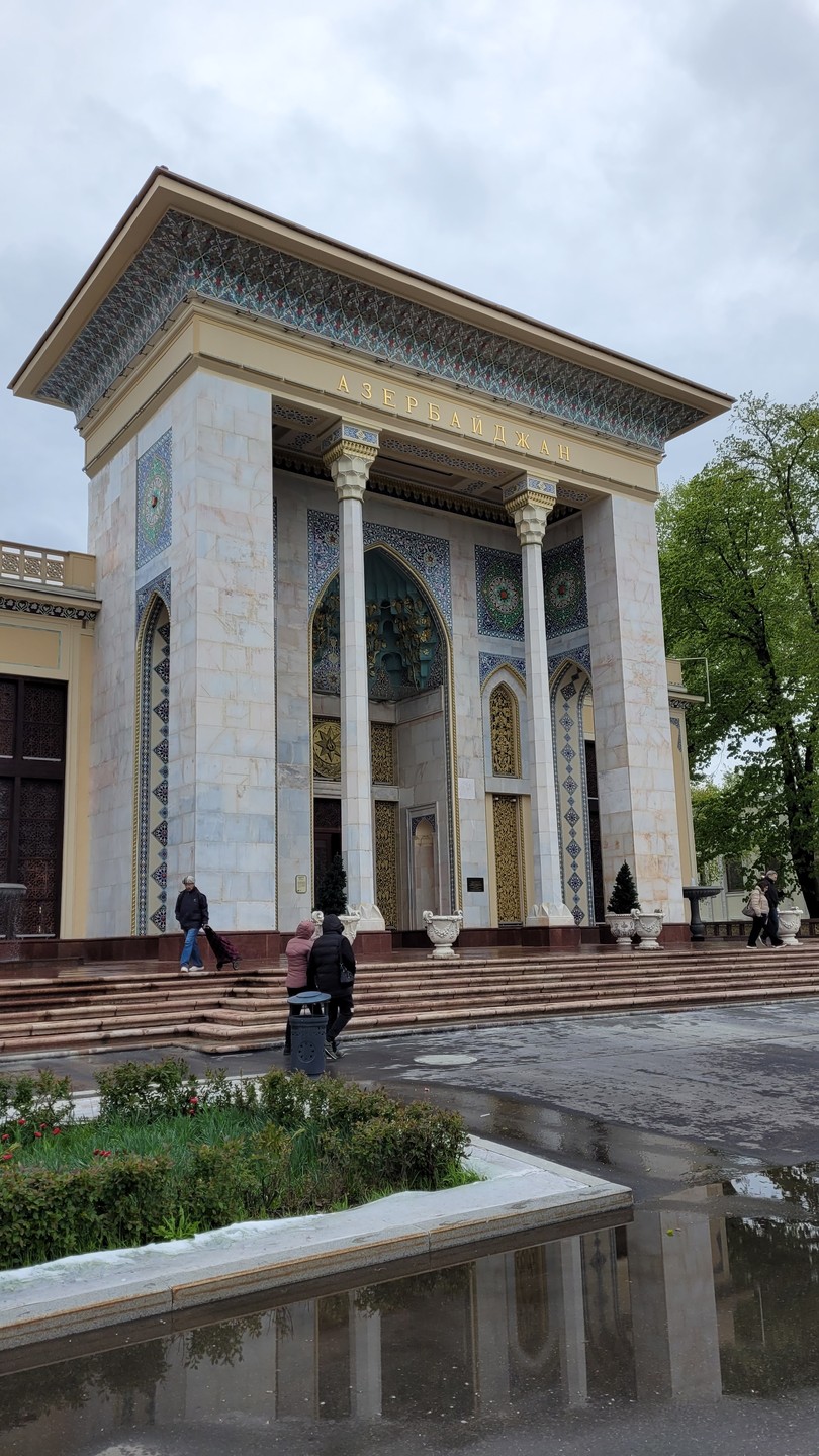 Буду краток. Прекрасно провели время с Натальей. Чувствуется, что человек увлечён темой, и нас заразила