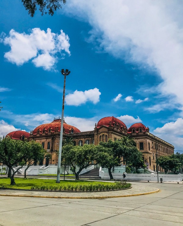 Куэнка — культурная столица Эквадора