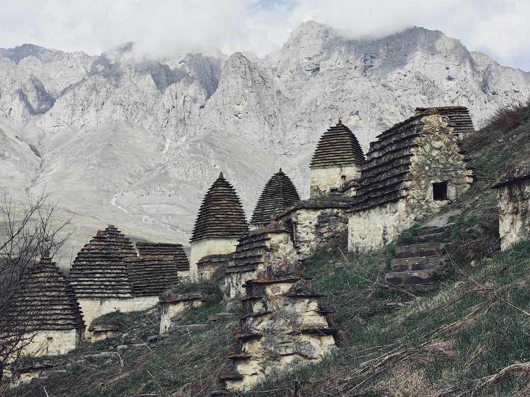 Древняя, средневековая и современная Осетия (из Пятигорска) (Мария)