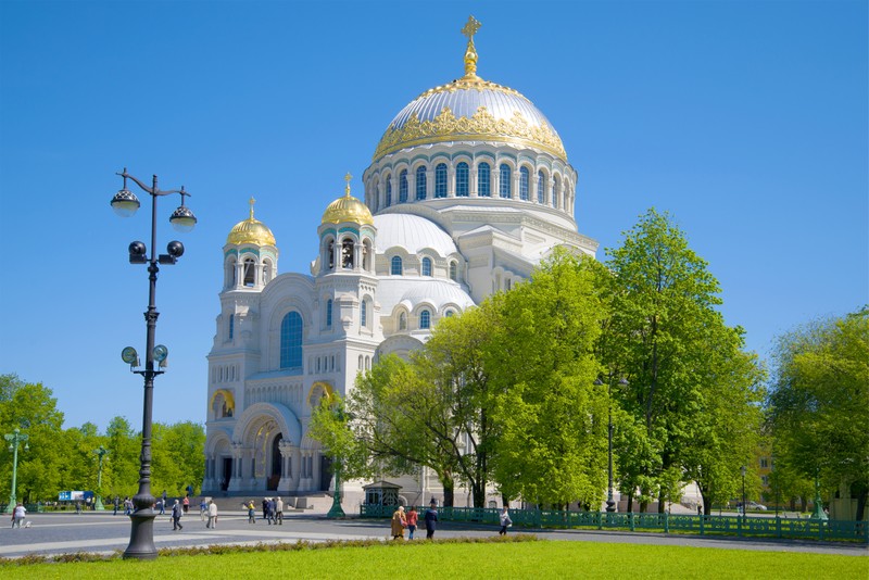 Кронштадт и парк Остров фортов на автобусе + теплоходная прогулка