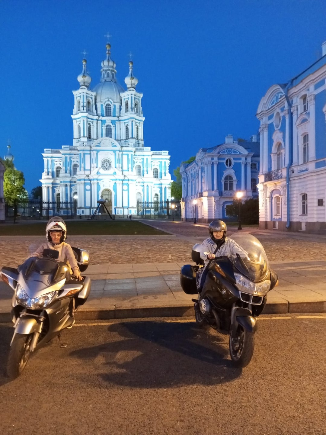 На мотоцикле по вечернему Питеру или к разводным мостам (Ольга)