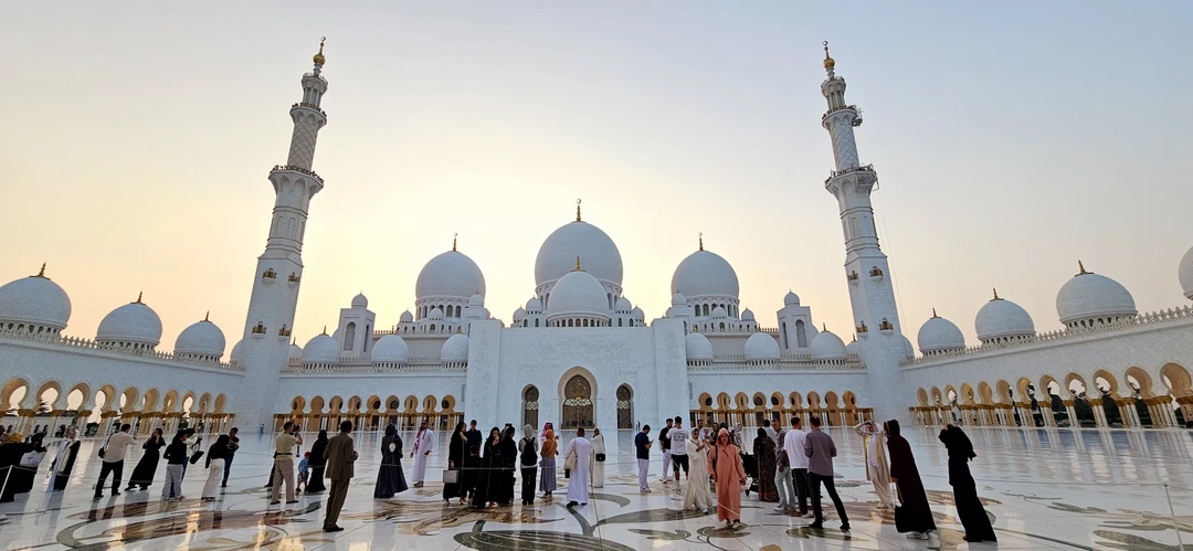 Смело могу всем рекомендовать данную экскурсию, замечательного организатора Фаруха и прекрасного гида-водителя Азика. Всё было организованно