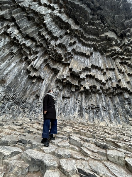 Самая яркая экскурсия в моей жизни, которую мы будем вспоминать всю жизнь. Интересно было слушать, все