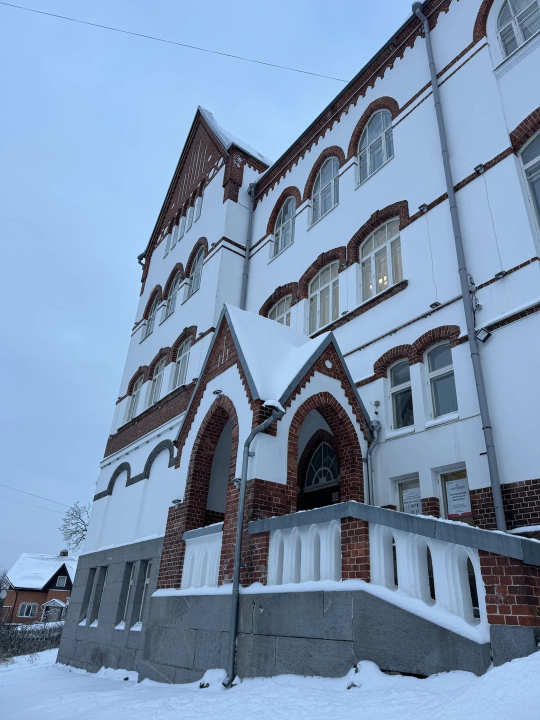 Тут нечего сказать, Людмила нашла свою фишку и она работает. Мы прочли отзывы про карельский наряд