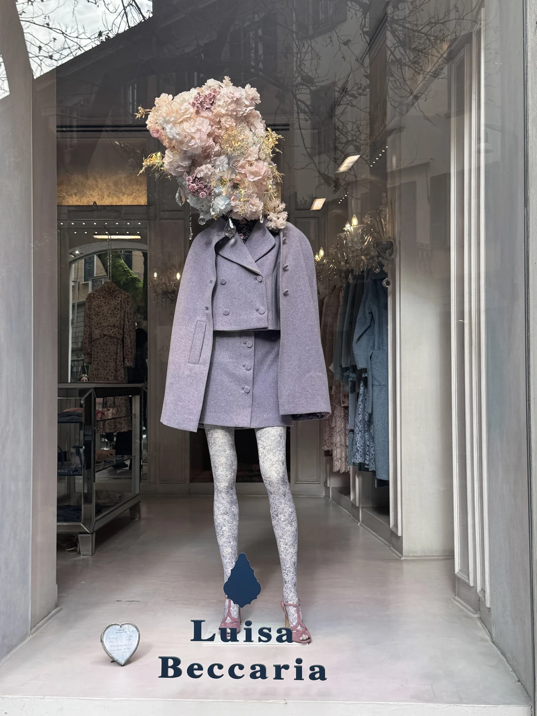 Доброго всем дня! Отлично прогулялись с по утреннему, ещё свободному Милану. Спасибо большое, что Ольга согласилась