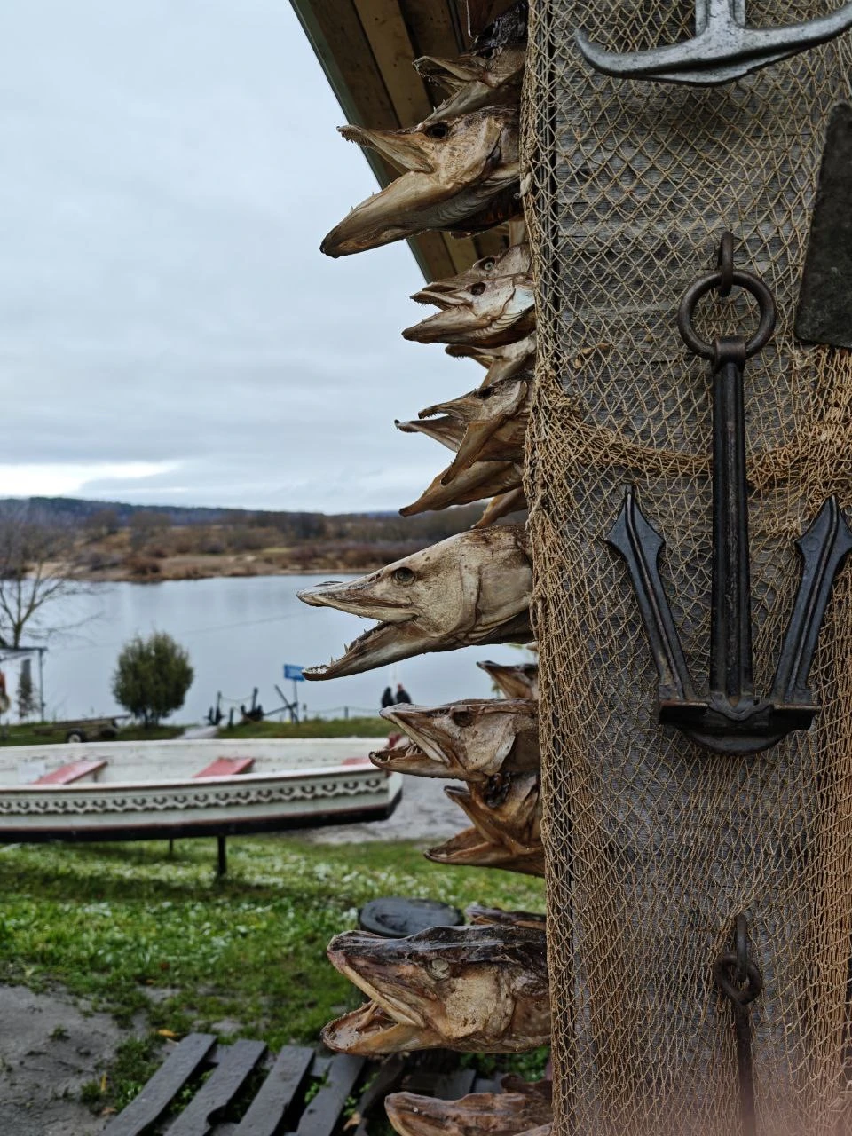 Хоть погода для экскурсии выдалась в ноябре крайне неприятной, но гуляли и слушали мы очень внимательно