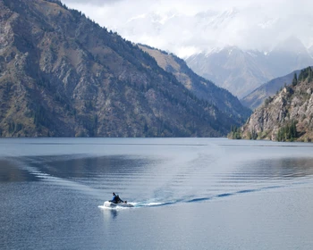 Озеро Сары-Челек