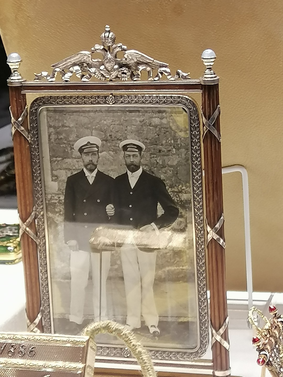 Ари - прекрасный экскурсовод. Время пролетело незаметно. Мы очень много новой, интересной информации узнали, ведь это