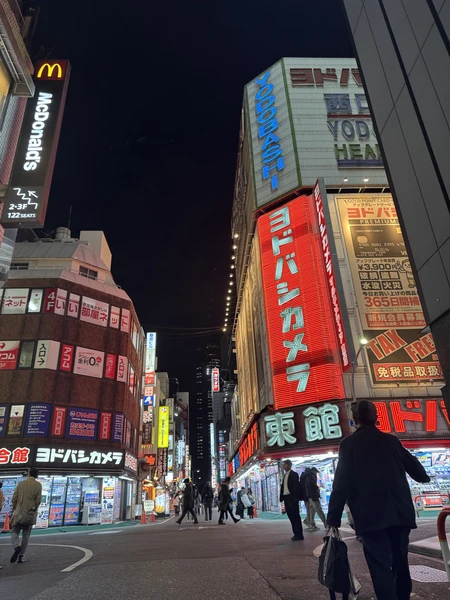 в полном восторге! настоятельно всем рекомендую - это будет одним из Ваших лучших вечеров в жизни:)