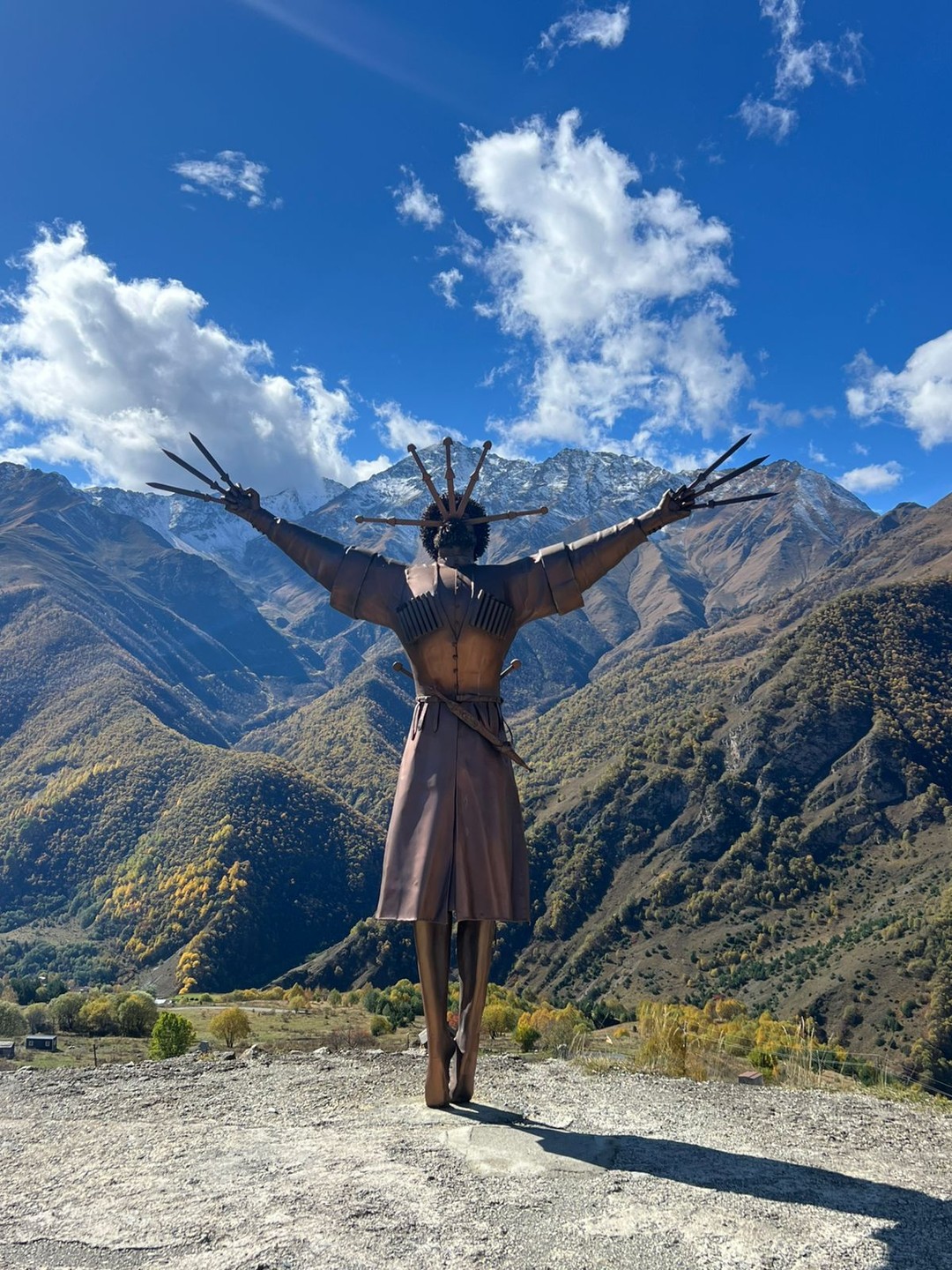 Спасибо Николаю, за правильный подход, за ранее сообщил по нашему выбранному маршруту, что канатка не работает