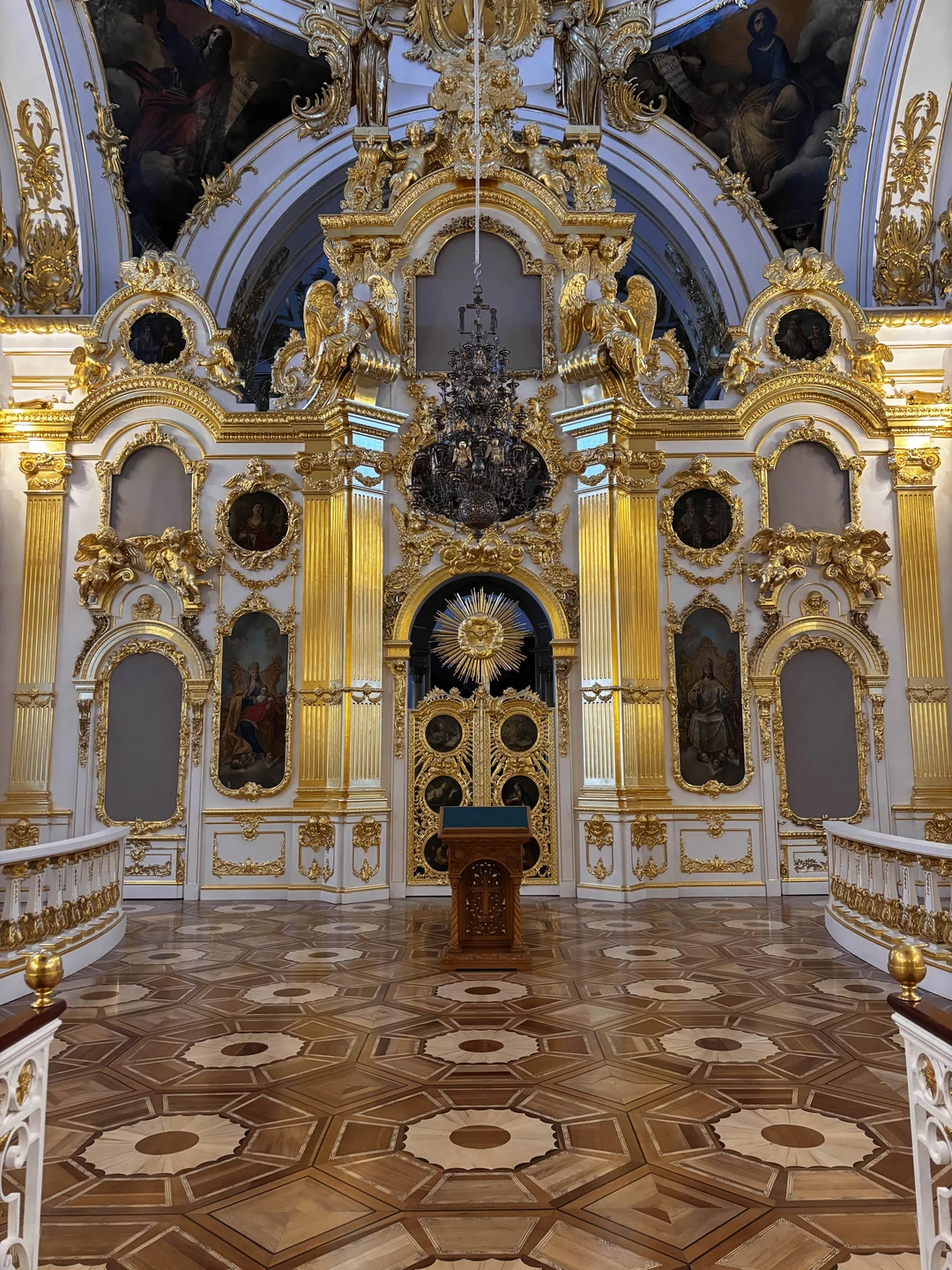 Эрмитаж: самое важное за 2 часа в мини-группе (билеты без очереди включены) (Анна)