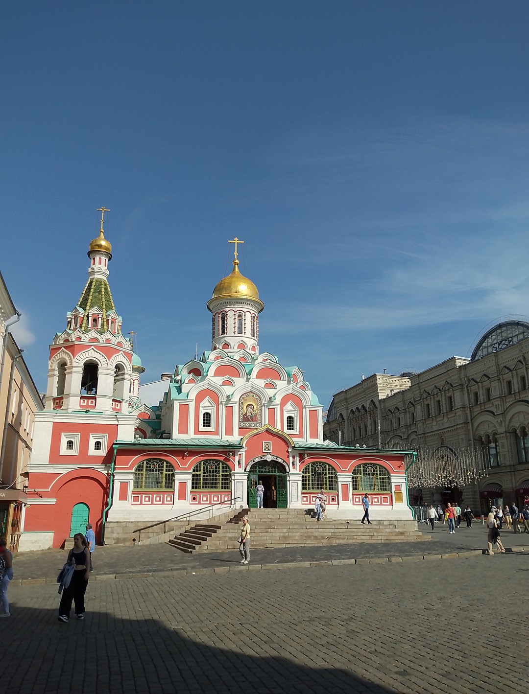 Выражаю огромную благодарность гиду за экскурсию по Красной Площади. Мария подробно и интересно рассказала про историю