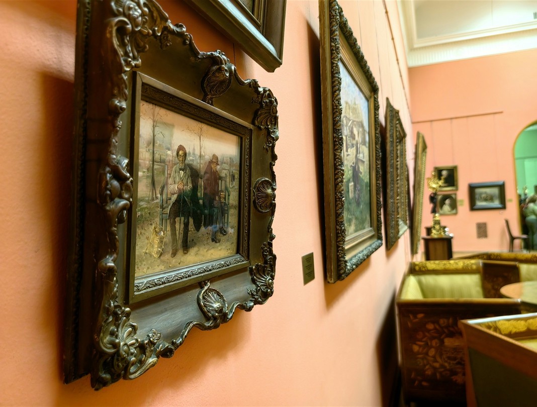 Проходила Мобильный квест «Эмоции в мире русского искусства Художественного музея» на этих зимних каникулах. Как раз