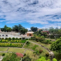 Фото отзыва 2: экскурсия "Удивительный остров Себу: китовые акулы и чудотворная Симала"