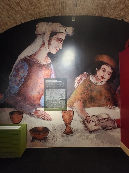 Юля очень хороший рассказчик. Мы узнали много интересного и получили удовольствие от экскурсии!