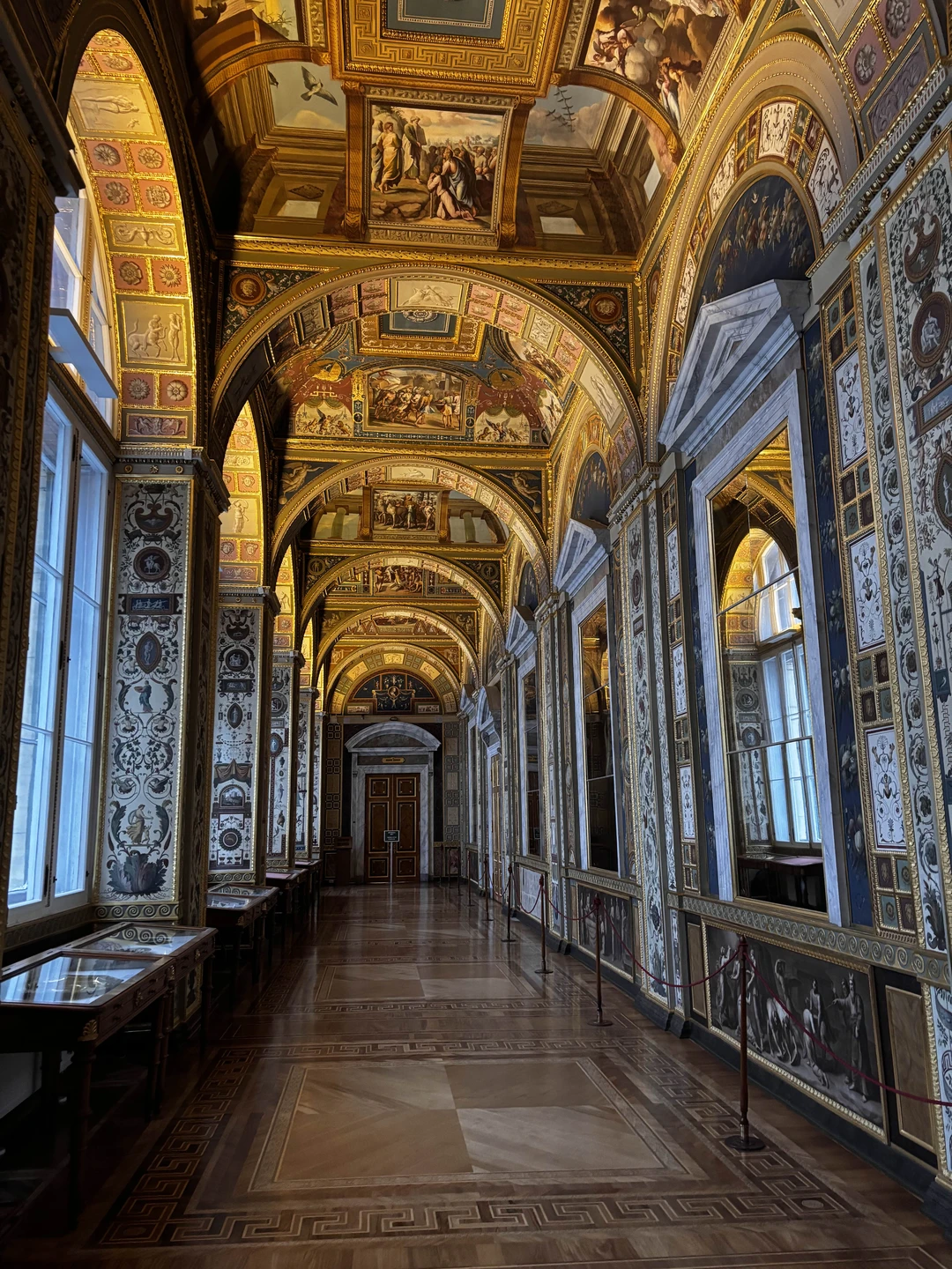 Эрмитаж: самое важное за 2 часа в мини-группе (билеты без очереди включены) (Анна)