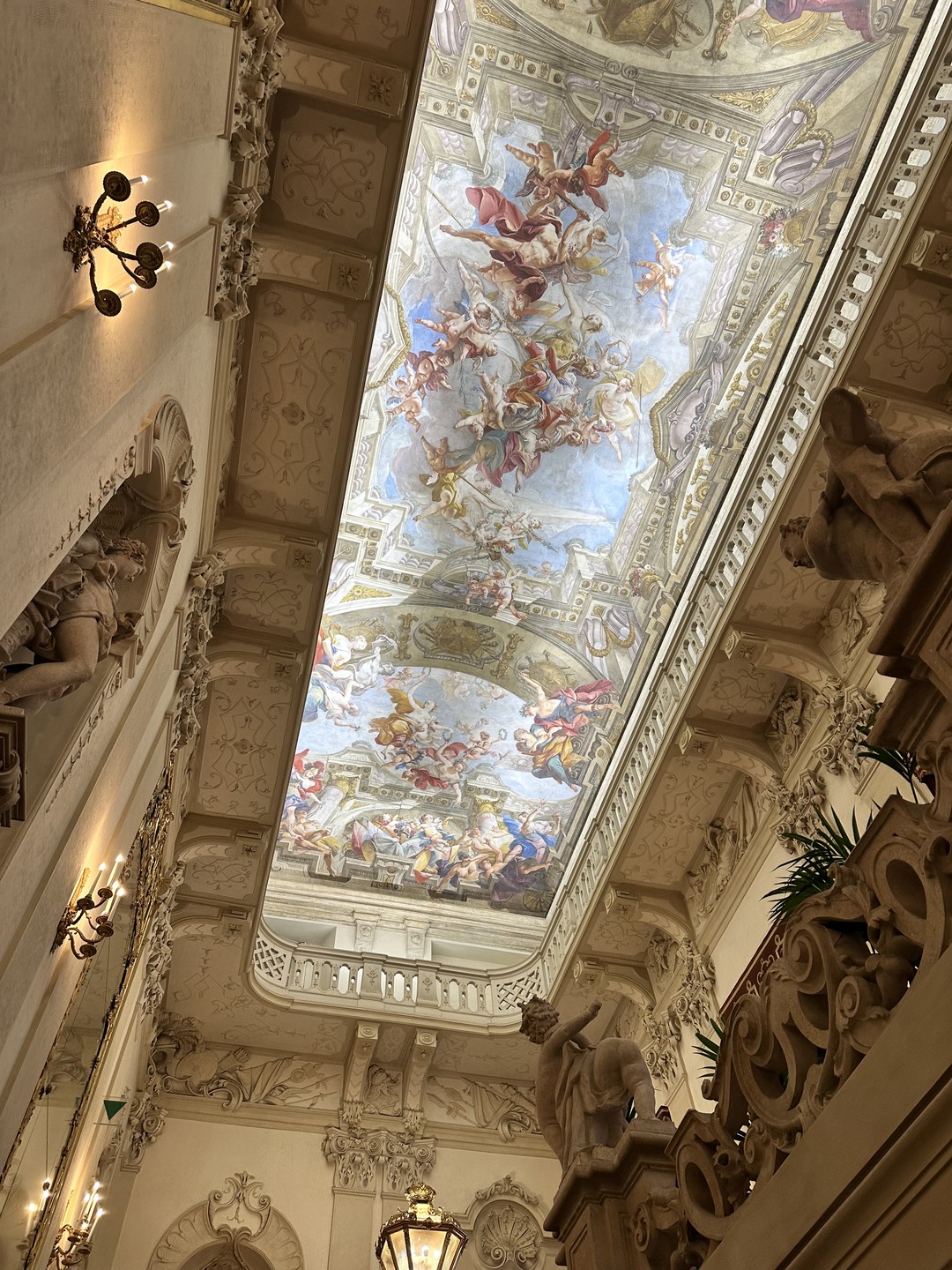 Это была наша первая экскурсия с Марией, мы остались в полном восторге!!! Маршрут очень интересный и