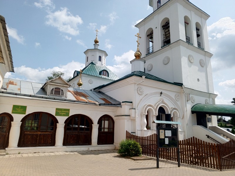 Романтика дворянской усадьбы и купеческие традиции