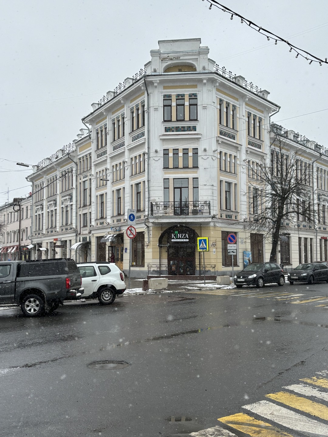 Анастасия - отличный гид и знаток города! Мы были на экскурсии с детьми, которые неохотно соглашаются