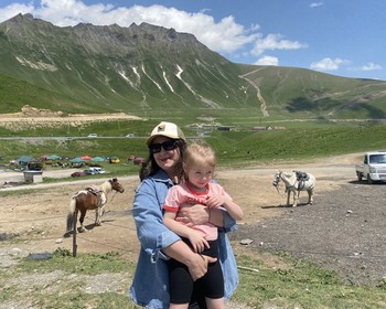 Жинвальское водохранилище, Ананури, церковь Гергети и Степанцминда