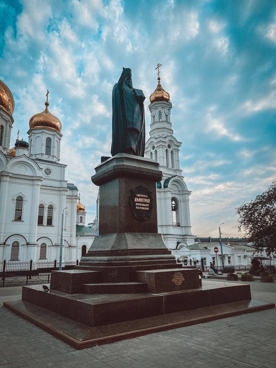 Отличная экскурсия. Василий рассказал много интересного про формирование города в разные века, показал основные улицы. Было