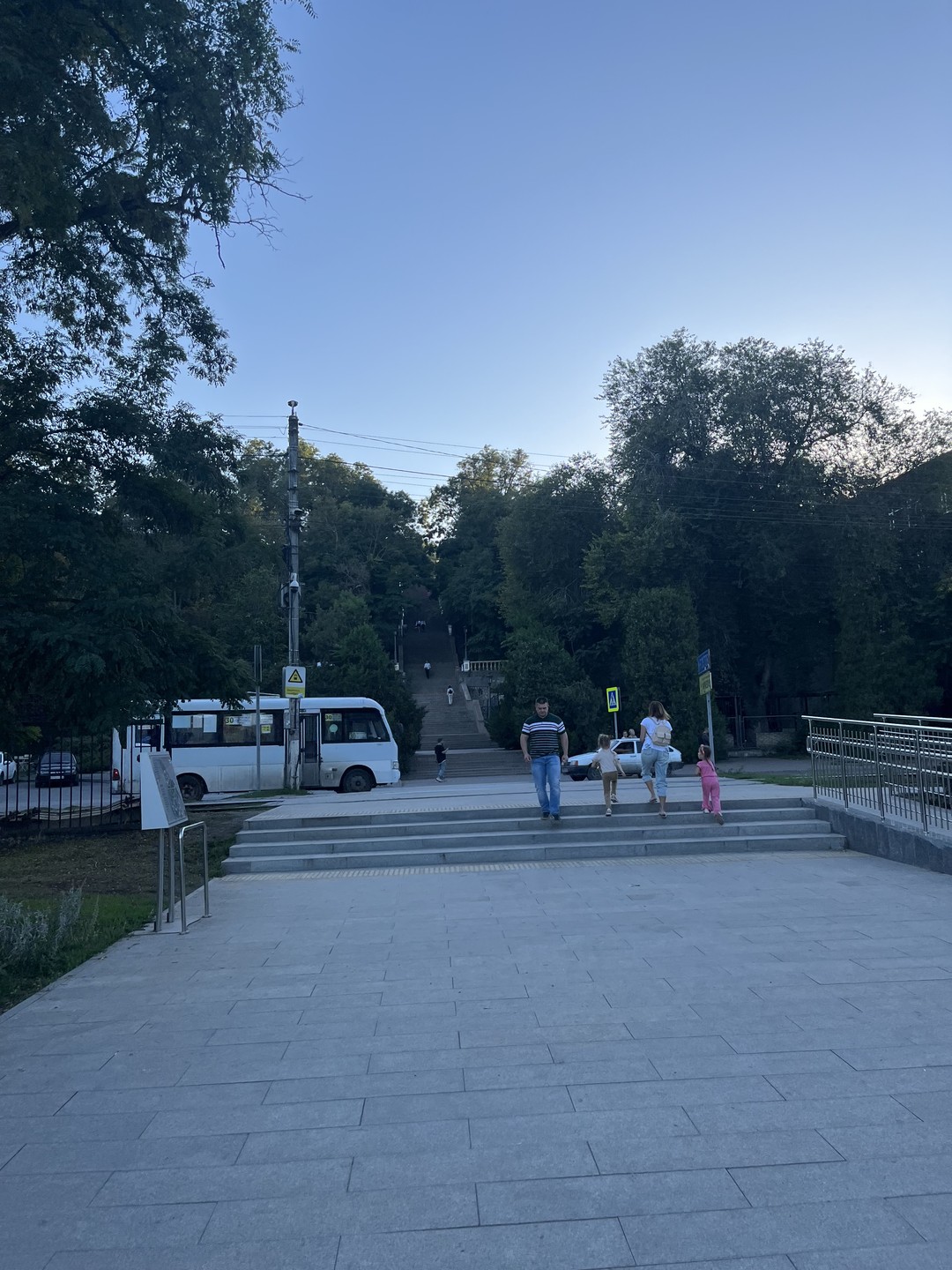 Хотим сказать большое спасибо за прогулку! Были в сентябре, и это одно из лучших впечатлений от