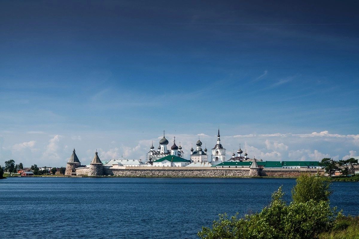 Фото 4 - Экскурсия: "Выходные на Соловецких островах: монастырь, Белое море и деликатесы"