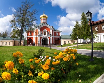 Из Москвы в Санкт-Петербург, Валдай и Великий Новгород