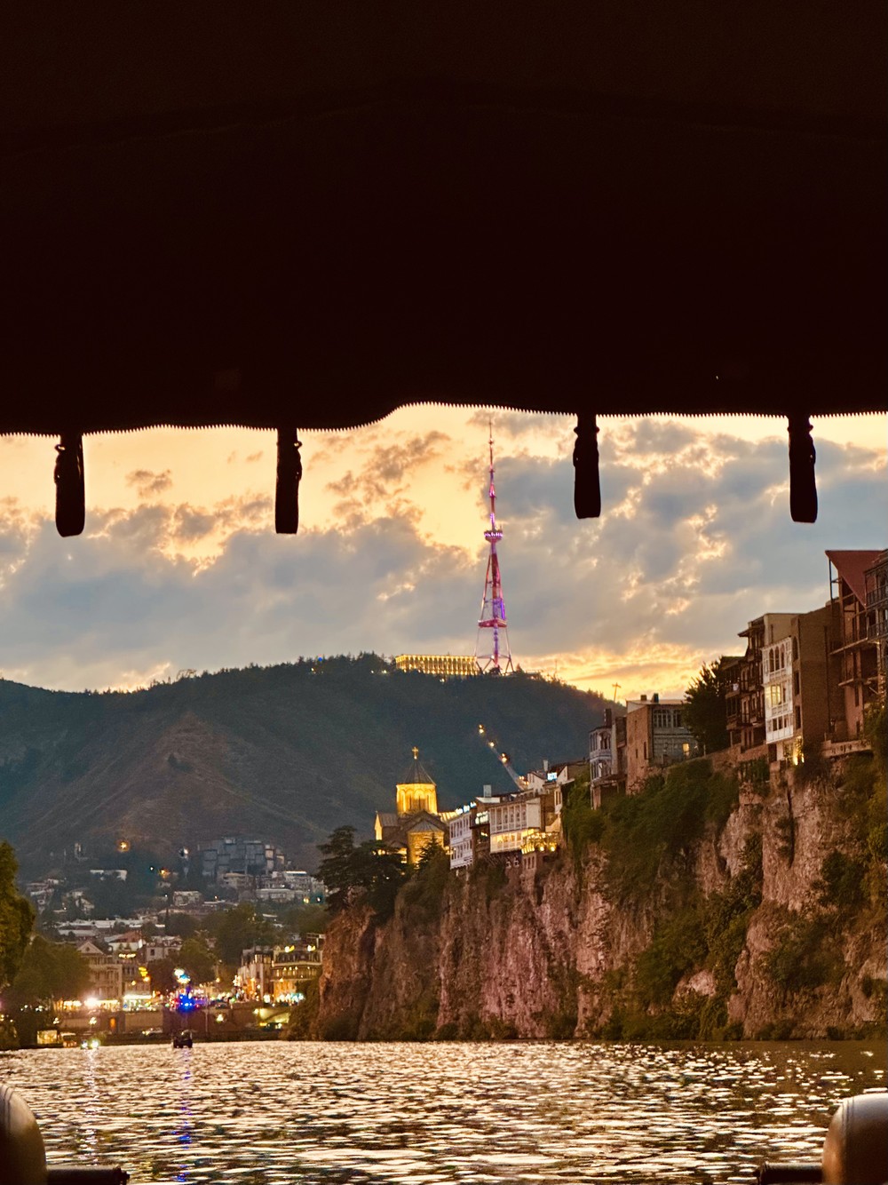 Игровая экскурсия по Тбилиси для детей и подростков (8/8)