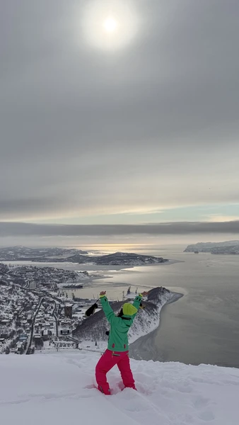 Были с мамой на экскурсии на Халактырский пляж + Мишенная сопка смотровая. Это потрясающе! С Валентином