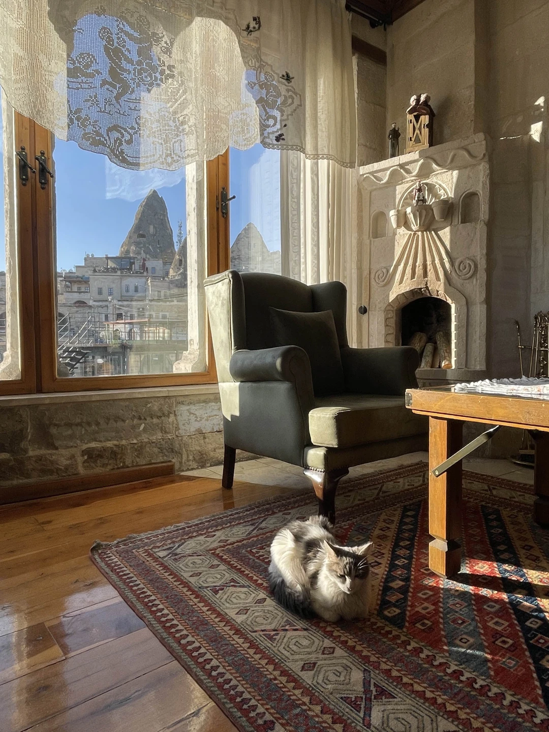 Отличный тур! Организатор всегда на связи, всё четко: трансферы, самолеты, отель и экскурсии, везде всё было понятно и вовремя