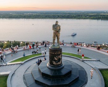 Главные локации Нижнего Новгорода: соборы, Большая Покровская улица и усадьба Рукавишниковых