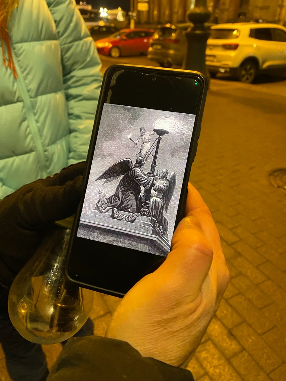 Алексей проводил для нас праздничную экскурсию в мой день рождения, и это было чудесно! Интереснейший структурированный