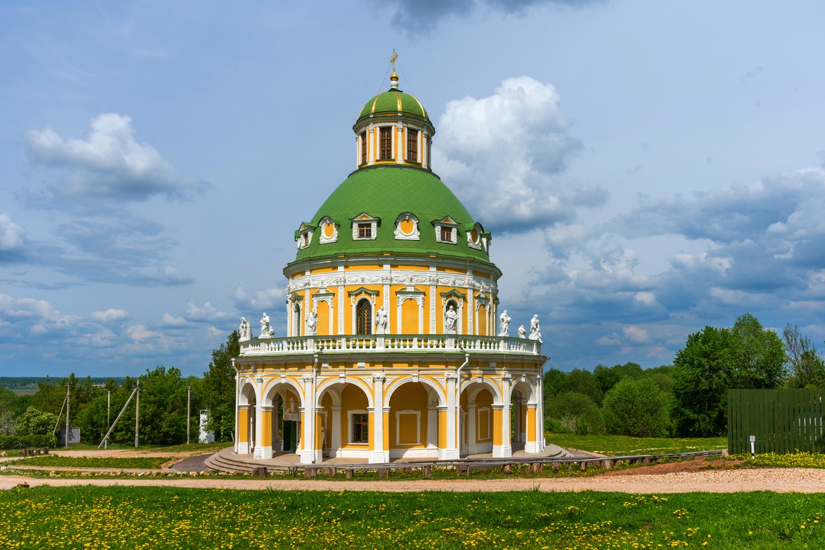 Главное изображение экскурсии - Поленово и уникальные храмы Подмосковья