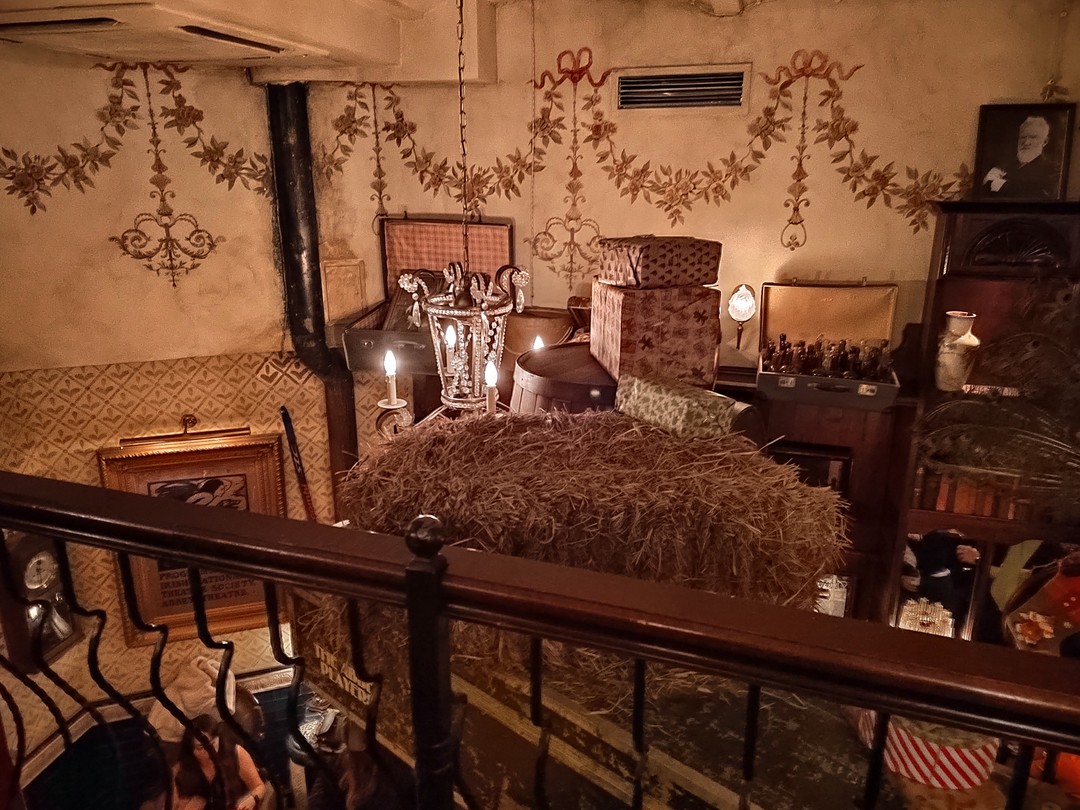 В последние несколько лет в каждой поездке в разных городах берем подобные экскурсии. Ни разу не