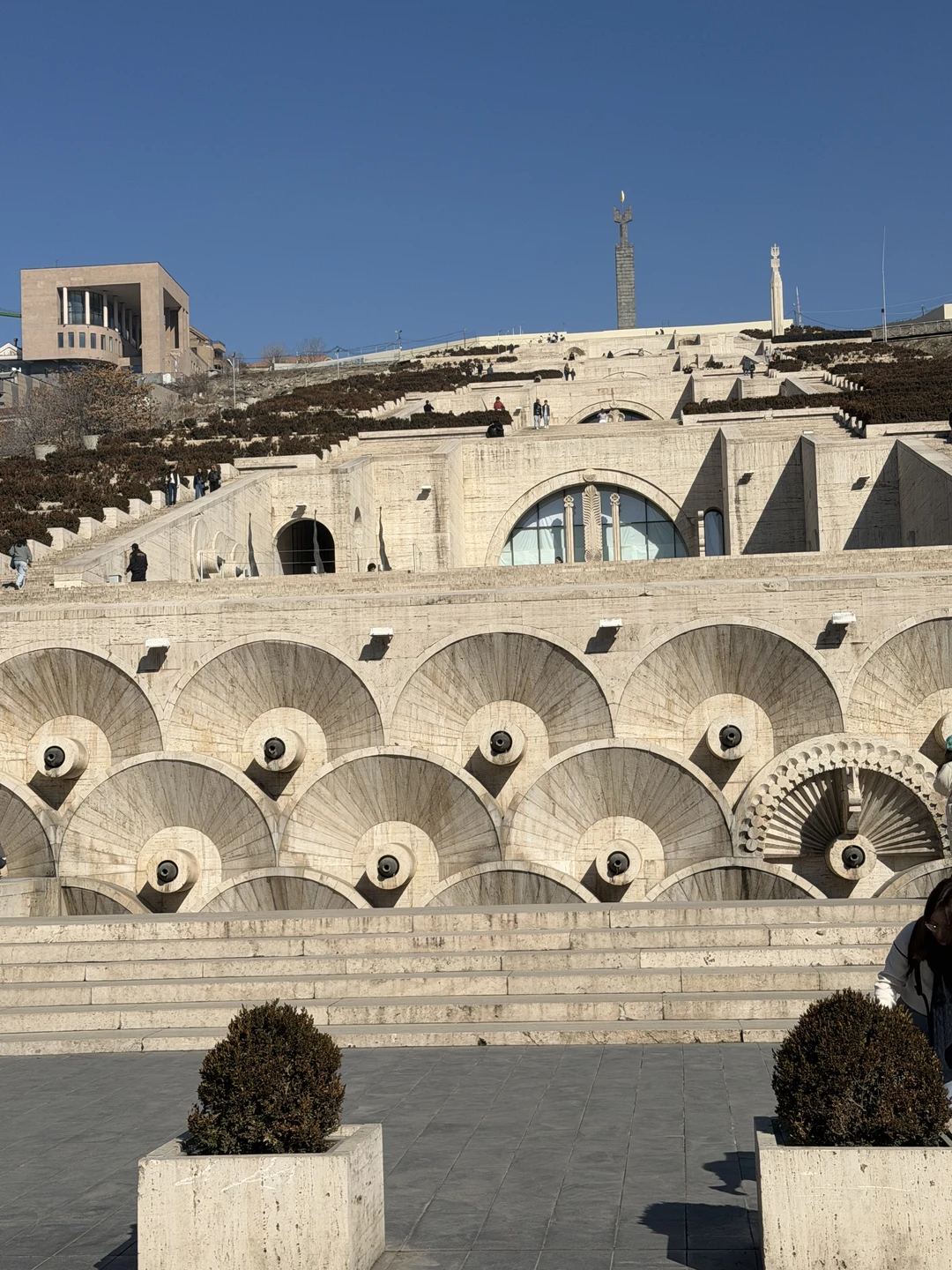 Всегда приезжая куда либо, стараемся взять экскурсии, чтобы познакомиться со страной, или просто городом, проникнуться душой