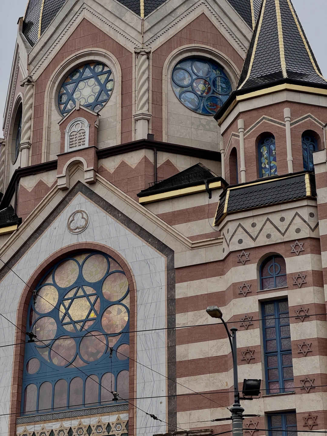 Инга потрясающий экскурсовод, очень приятный человек. Полностью провела по всем местам, которые я запланировала. Информационно подкована