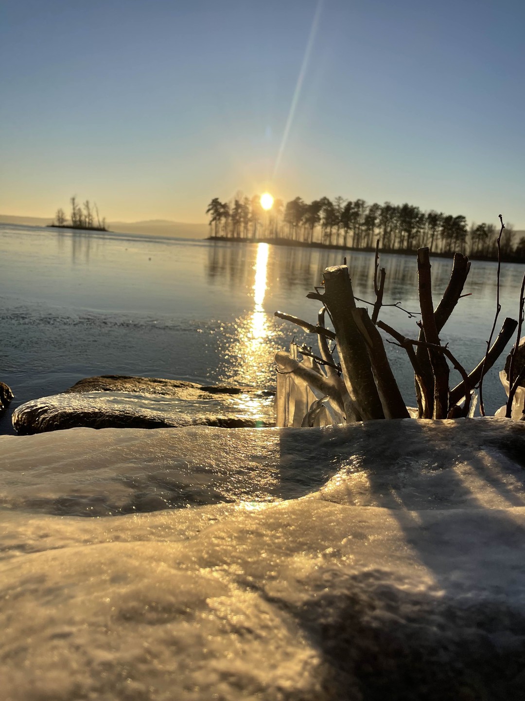 Прекрасные и экскурсовод и водитель! Чудесно спланирован маршрут, прибытие и доставка без опозданий! Уникальные и редкие
